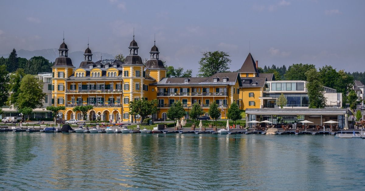 Ein Schloss am Wöhrtersee